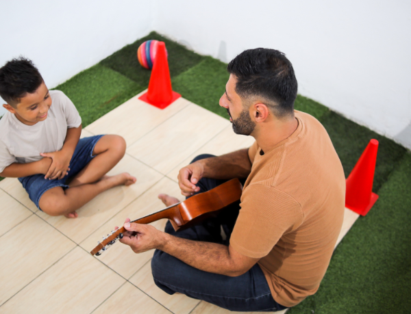 Teciomar Abila mostra como o ensino musical lúdico transforma a aprendizagem no fundamental.