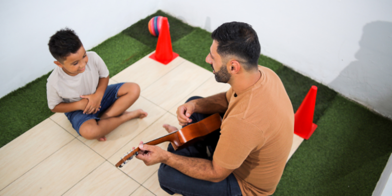 Teciomar Abila mostra como o ensino musical lúdico transforma a aprendizagem no fundamental.