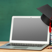 Para Sérgio Bento De Araújo, o EAD no ensino básico exige clareza nos limites legais e atenção às melhores práticas pedagógicas.