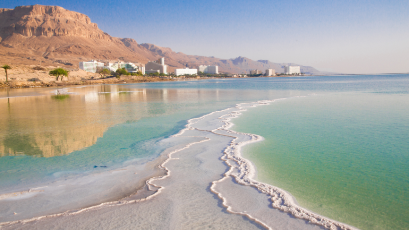 Ilhas impressionantes ao redor do mundo revelam paraísos perfeitos para viajantes que buscam mar, silêncio e beleza, comenta Leonardo Rocha de Almeida Abreu.