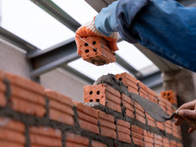 Valderci Malagosini Machado mostra como logística e planejamento reduzem perdas e quebras no canteiro.