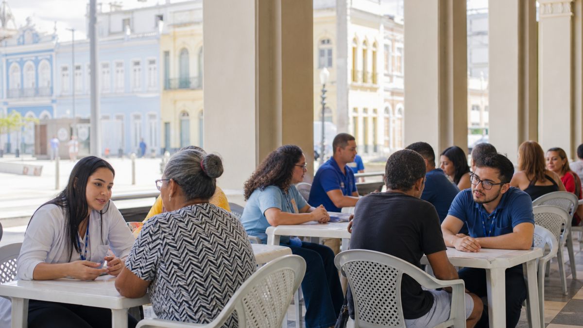 Atendimento público para negociação de débitos municipais no Centro de Maceió