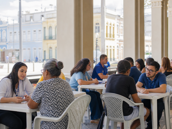 Atendimento público para negociação de débitos municipais no Centro de Maceió