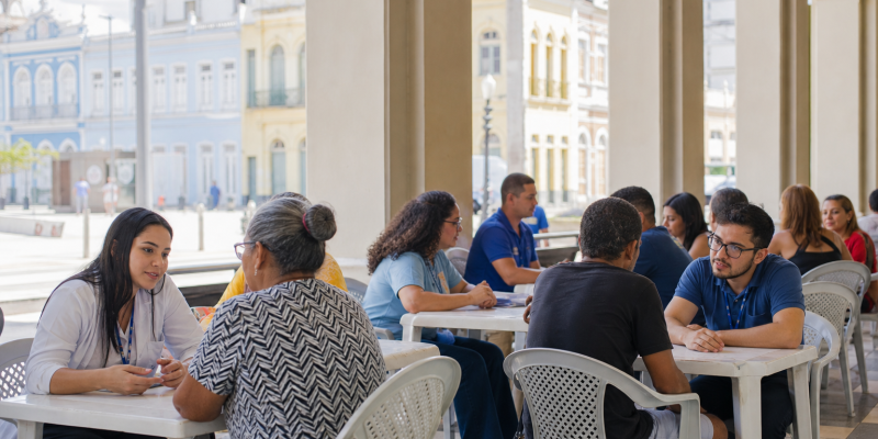 Atendimento público para negociação de débitos municipais no Centro de Maceió